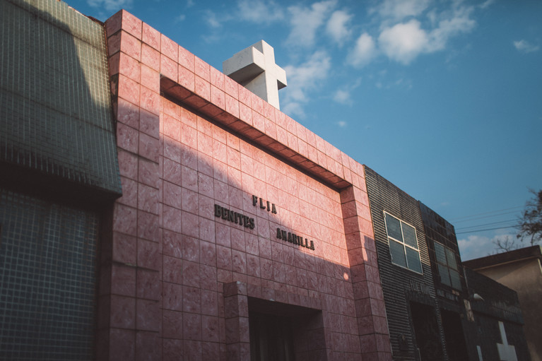 The Recoleta's Grave Robbers - Aurélien Buttin - Photographer