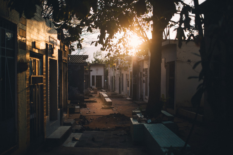 The Recoleta's Grave Robbers - Aurélien Buttin - Photographer